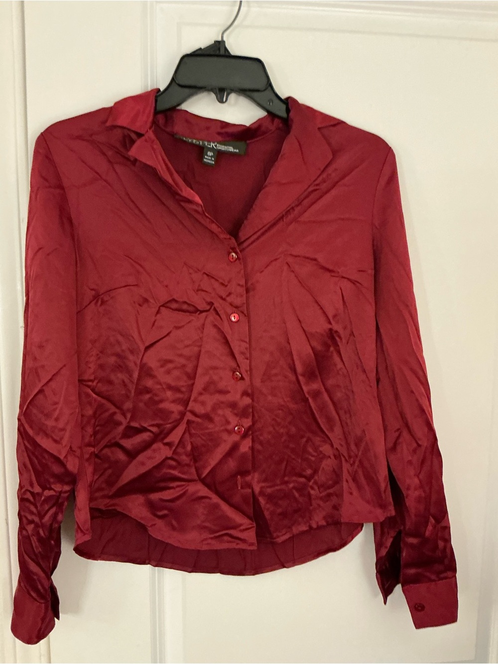 Kasper Burgundy Maroon Shiny Satin Button Down Long Sleeve Blouse Top 6P Petite
